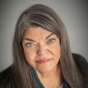 Meet your Posher, Carolyn